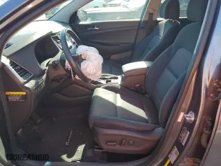 2017 Hyundai Tucson Value with VIN KM8J33A26HU523858, listed as a Copart auction lot 48143005 with 92,633 mi miles and Salvage Title. Bid and sale history available at carsss.com. Image 7.