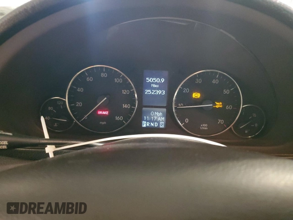 2005 Mercedes-Benz C 230 Kompressor with VIN WDBRN40J55A648975, listed as a Copart auction lot 62463675 with 252,393 mi miles and Salvage title. Bid and sale history available at DreamBid. Image 9.
