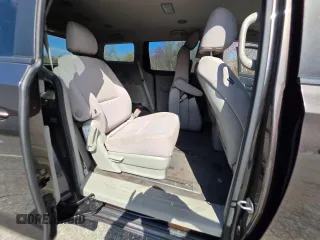 2015 Kia Sedona LX with VIN KNDMB5C12F6043483, listed as a Copart auction lot 54690525 with 139,268 mi miles and Clean Title. Bid and sale history available at carsss.com. Image 6.