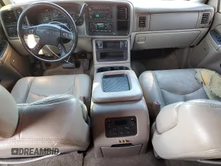 2004 Chevrolet Suburban Z71 with VIN 3GNFK16Z14G117823, listed as a Copart auction lot 74118104 with 136,042 mi miles and Salvage Title. Bid and sale history available at carsss.com. Image 8.