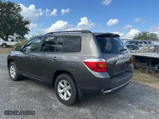 2009 Toyota Highlander with VIN JTEDS41A392074455, listed as a Copart auction lot 87475324 with 231,088 mi miles and Clean Title. Bid and sale history available at carsss.com. Image 3.