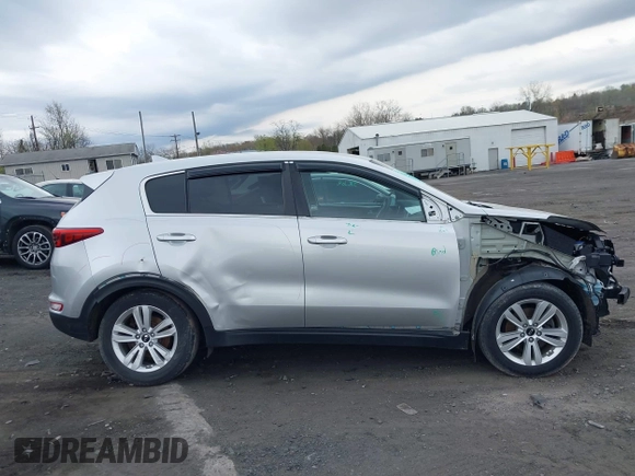 2018 Kia Sportage LX with VIN KNDPMCAC4J7437926, listed as a IAAI auction lot 41968696 with 139,304 mi miles. Bid and sale history available at carsss.com. Image 13.