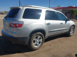 2010 GMC Acadia SL with VIN 1GKLRKED5AJ262283, listed as a IAAI auction lot 41670958 with 177,634 mi miles. Bid and sale history available at carsss.com. Image 4.