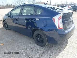 2014 Toyota Prius Four with VIN JTDKN3DU0E1818385, listed as a IAAI auction lot 41787231 with 136,670 mi miles. Bid and sale history available at carsss.com. Image 3.