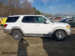 2004 Toyota Sequoia SR5 with VIN 5TDZT34A24S213103, listed as a IAAI auction lot 41675097 with 225,509 mi miles. Bid and sale history available at carsss.com. Image 13.