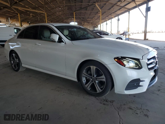 2019 Mercedes-Benz E-Class E 300 with VIN WDDZF4JB3KA565651, listed as a Copart auction lot 42371535 with 132,756 mi miles and Clean Title. Bid and sale history available at carsss.com. Image 4.