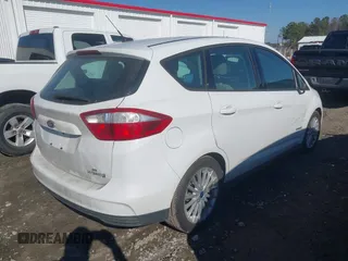 2014 Ford C-Max SE z VIN 1FADP5AUXEL519452, wystawiony jako IAAI lot #41633137 z przebiegiem 28 479 mil mil oraz . Historia ofert i sprzedaży dostępna na DreamBid. Obrazek 4.