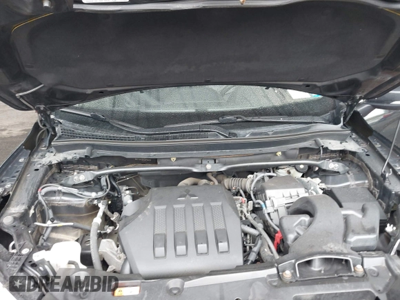 2019 Mitsubishi Eclipse Cross ES z VIN JA4AT3AA0KZ029642, wystawiony jako IAAI lot #42182240 z przebiegiem 144 028 mil mil oraz . Historia ofert i sprzedaży dostępna na DreamBid. Obrazek 10.