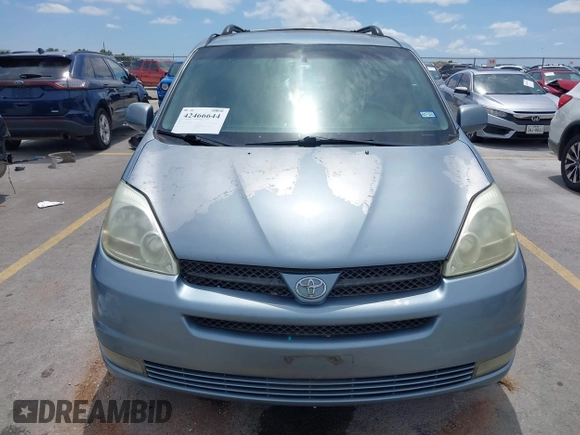 2005 Toyota Sienna XLE with VIN 5TDZA22C65S370140, listed as a IAAI auction lot 42466644 with 254,275 mi miles and . Bid and sale history available at DreamBid. Image 6.