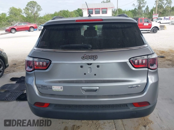 2018 Jeep Compass Latitude with VIN 3C4NJCBB0JT227017, listed as a IAAI auction lot 41560576 with 63,543 mi miles. Bid and sale history available at carsss.com. Image 16.