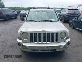 2007 Jeep Patriot Limited with VIN 1J8FF48W77D318640, listed as a IAAI auction lot 42653588 with 88,375 mi miles and . Bid and sale history available at DreamBid. Image 6.