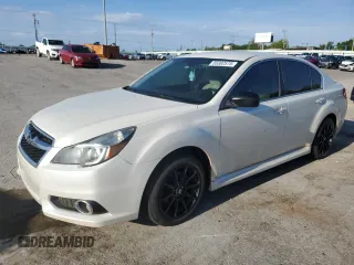 2014 Subaru Legacy 2.5i z VIN 4S3BMCA68E3006488, wystawiony jako Copart lot #55302575 z przebiegiem 168 614 mil mil oraz Szkoda całkowita • Salvage title. Historia ofert i sprzedaży dostępna na DreamBid. Obrazek 1.