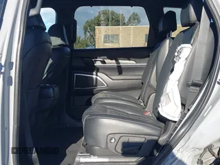 2024 Kia Telluride SX Prestige X-Pro with VIN 5XYP5DGCXRG428642, listed as a IAAI auction lot 41518556 with 12,244 mi miles and . Bid and sale history available at DreamBid. Image 8.