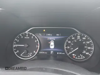 2019 Nissan Maxima Platinum z VIN 1N4AA6AV6KC372254, wystawiony jako IAAI lot #41519515 z przebiegiem 124 326 mil mil oraz . Historia ofert i sprzedaży dostępna na DreamBid. Obrazek 7.