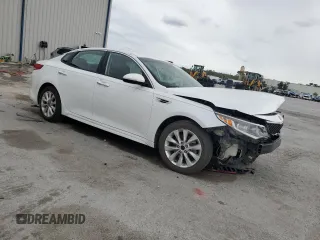 2018 Kia Optima LX with VIN 5XXGT4L3XJG253264, listed as a Copart auction lot 52143655 with 136,592 mi miles and Salvage Title. Bid and sale history available at carsss.com. Image 4.