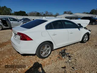 2015 Volvo S60 T5 Drive-E Platinum with VIN YV140MFD8F1301468, listed as a Copart auction lot 89196925 with Not Provided miles and Salvage Title. Bid and sale history available at carsss.com. Image 3.