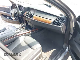 2013 BMW X5 xDrive50i with VIN 5UXZV8C58D0C16717, listed as a IAAI auction lot 42627144 with 165,724 mi miles and . Bid and sale history available at DreamBid. Image 5.