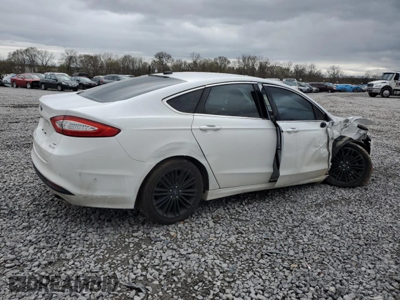 2014 Ford Fusion SE with VIN 3FA6P0HDXER146657, listed as a Copart auction lot 49917935 with 183,391 mi miles and Salvage Title. Bid and sale history available at carsss.com. Image 3.