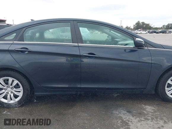 2011 Hyundai Sonata GLS PZEV with VIN 5NPEB4AC9BH229671, listed as a IAAI auction lot 41379055 with 177,319 mi miles. Bid and sale history available at carsss.com. Image 13.