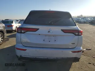 2023 Mitsubishi Outlander SE z VIN JA4J3UA81PZ031071, wystawiony jako Copart lot #42016205 z przebiegiem 40 627 mil mil oraz Szkoda całkowita • Salvage title. Historia ofert i sprzedaży dostępna na DreamBid. Obrazek 6.