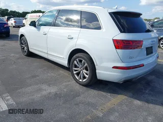 2017 Audi Q7 Premium Plus with VIN WA1LABF73HD018713, listed as a IAAI auction lot 41492243 with 112,928 mi miles. Bid and sale history available at carsss.com. Image 3.
