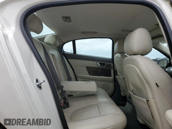 2009 Jaguar XF Premium Luxury with VIN SAJWA06B09HR36751, listed as a Copart auction lot 51799935 with Not Provided miles and Salvage Title. Bid and sale history available at DreamBid. Image 10.