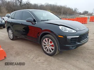 2016 Porsche Cayenne z VIN WP1AA2A29GKA14506, wystawiony jako IAAI lot #41913270 z przebiegiem 86 091 mil mil oraz . Historia ofert i sprzedaży dostępna na DreamBid. Obrazek 1.