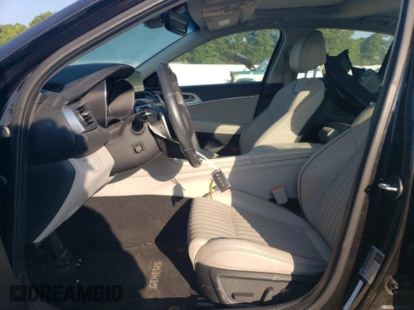 2019 Genesis G70 2.0T Advanced with VIN KMTG34LA8KU024903, listed as a Copart auction lot 68116404 with 45,004 mi miles and Salvage Title. Bid and sale history available at carsss.com. Image 7.