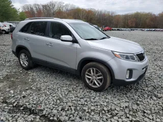 2014 Kia Sorento LX with VIN 5XYKT3A63EG465586, listed as a Copart auction lot 52568495 with 131,634 mi miles and Salvage Title. Bid and sale history available at carsss.com. Image 4.