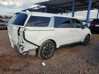 2024 Kia Carnival EX with VIN KNDNC5H39R6386727, listed as a Copart auction lot 76375474 with 9,139 mi miles and Salvage Title. Bid and sale history available at carsss.com. Image 3.