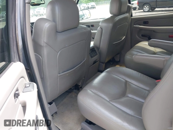 2004 GMC Yukon XL SLE with VIN 3GKEC16Z54G100304, listed as a IAAI auction lot 42101730 with 192,891 mi miles. Bid and sale history available at carsss.com. Image 8.