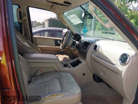 2006 Ford Expedition Eddie Bauer z VIN 1FMPU17506LA44450, wystawiony jako IAAI lot #42267018 z przebiegiem 265 891 mil mil oraz . Historia ofert i sprzedaży dostępna na DreamBid. Obrazek 5.