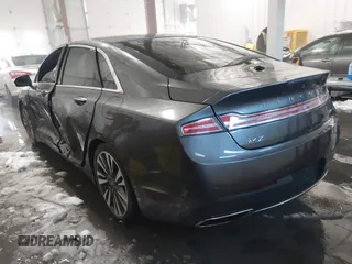 2017 Lincoln MKZ Hybrid Reserve z VIN 3LN6L5MU9HR637908, wystawiony jako IAAI lot #38541395 z przebiegiem 272 691 mil mil oraz . Historia ofert i sprzedaży dostępna na DreamBid. Obrazek 3.