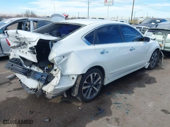 2016 Nissan Altima 2.5 SR with VIN 1N4AL3AP6GN391358, listed as a IAAI auction lot 41323589 with 100,120 mi miles. Bid and sale history available at carsss.com. Image 4.