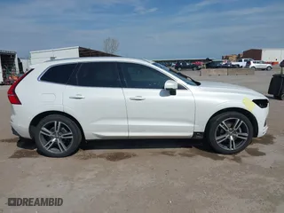 2018 Volvo XC60 Momentum with VIN YV4102RK6J1084192, listed as a IAAI auction lot 41850777 with 64,500 mi miles. Bid and sale history available at carsss.com. Image 14.