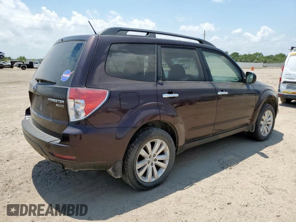2013 Subaru Forester X Premium z VIN JF2SHACC8DH407490, wystawiony jako Copart lot #58447555 z przebiegiem 145 578 mil mil oraz Czysty tytuł • Clean title. Historia ofert i sprzedaży dostępna na DreamBid. Obrazek 3.