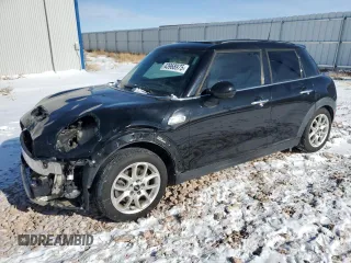 2016 MINI Hardtop 4 Door S with VIN WMWXU3C53G2B62859, listed as a Copart auction lot 43968975 with 92,412 mi miles and Salvage title. Bid and sale history available at DreamBid. Image 1.