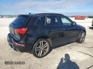 2016 Audi SQ5 Premium Plus with VIN WA1CCAFP8GA029260, listed as a Copart auction lot 82576794 with 105,941 mi miles and Salvage Title. Bid and sale history available at carsss.com. Image 3.