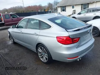 2016 BMW 3 Series 328i Gran Turismo xDrive z VIN WBA8Z5C52GG500852, wystawiony jako IAAI lot #41764251 z przebiegiem 96 176 mil mil oraz . Historia ofert i sprzedaży dostępna na DreamBid. Obrazek 3.