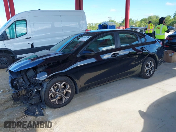 2019 Kia Forte LXS z VIN 3KPF24AD9KE060124, wystawiony jako IAAI lot #42594798 z przebiegiem 134 253 mil mil oraz . Historia ofert i sprzedaży dostępna na DreamBid. Obrazek 17.