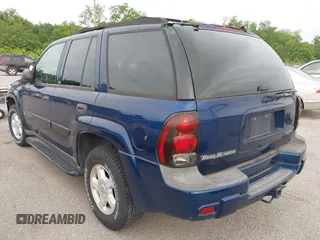 2002 Chevrolet TrailBlazer LS with VIN 1GNDS13S222409615, listed as a IAAI auction lot 42170974 with 241,737 mi miles and . Bid and sale history available at DreamBid. Image 3.