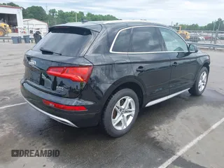 2018 Audi Q5 Premium Plus z VIN WA1BNAFY6J2100245, wystawiony jako IAAI lot #42295572 z przebiegiem 73 731 mil mil oraz . Historia ofert i sprzedaży dostępna na DreamBid. Obrazek 4.