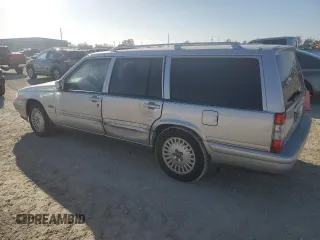 1997 Volvo 960 z VIN YV1KW960XV1043372, wystawiony jako Copart lot #74294964 z przebiegiem 94 877 mil mil oraz Szkody całkowita. Historia ofert i sprzedaży dostępna na DreamBid. Obrazek 2.