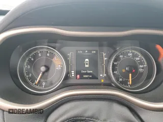 2016 Jeep Cherokee Latitude с VIN 1C4PJMCS5GW261891, выставлен на аукционе Copart как лот 57661815 с пробегом 62 687 миль миль и Списание • Salvage title. История ставок и продаж доступна на DreamBid. Изображение 9.