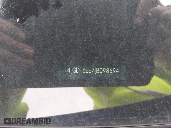 2018 Mercedes-Benz GLS with VIN 4JGDF6EE7JB098694, listed as a IAAI auction lot 41294697 with 104,807 mi miles. Bid and sale history available at carsss.com. Image 19.