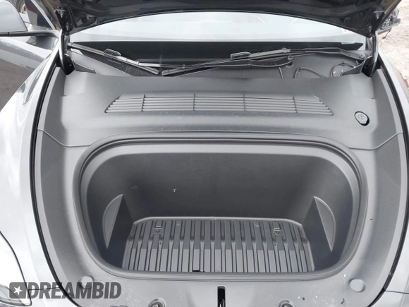 2024 Tesla Model Y Performance with VIN 7SAYGDEF7RF020203, listed as a IAAI auction lot 41639077 with 14,493 mi miles and . Bid and sale history available at DreamBid. Image 10.