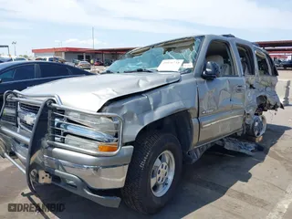 2001 Chevrolet Tahoe LS with VIN 1GNEK13TX1R192382, listed as a IAAI auction lot 39976735 with 243,083 mi miles. Bid and sale history available at carsss.com. Image 2.