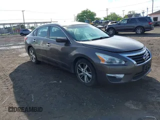 2013 Nissan Altima SV with VIN 1N4AL3AP3DC115825, listed as a IAAI auction lot 42341729 with 206,072 mi miles and . Bid and sale history available at DreamBid. Image 1.