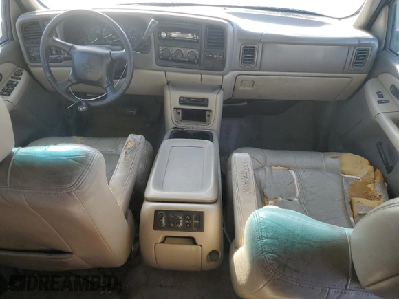 2001 Chevrolet Suburban LS with VIN 3GNGK26UX1G105406, listed as a Copart auction lot 87537755 with 310,898 mi miles and Clean Title. Bid and sale history available at carsss.com. Image 8.