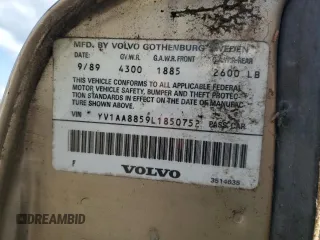 1990 Volvo 240 z VIN YV1AA8859L1850752, wystawiony jako Copart lot #75105154 z przebiegiem 200 907 mil mil oraz Tytuł czysty. Historia ofert i sprzedaży dostępna na DreamBid. Obrazek 13.
